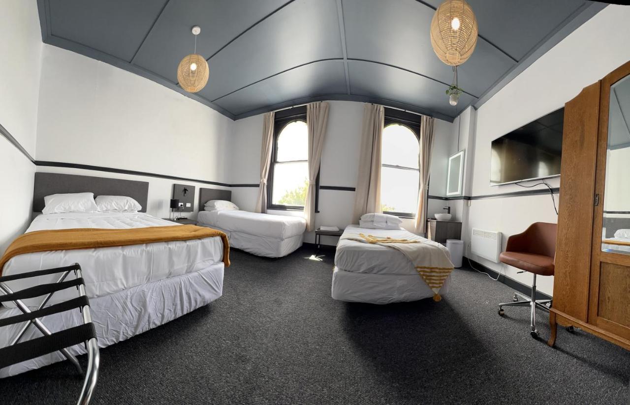 Railway Hotel Winton 外观 照片