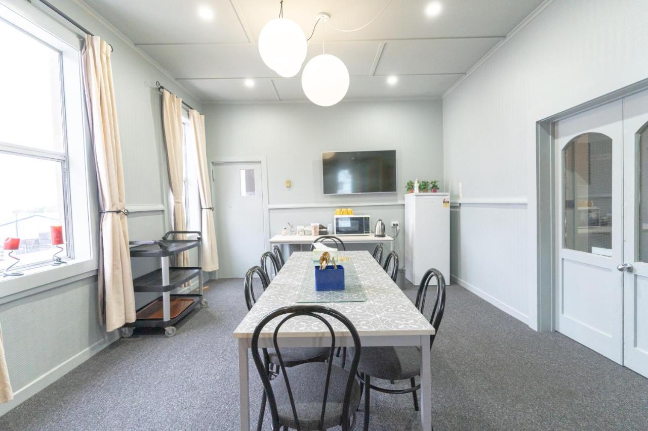 Railway Hotel Winton 外观 照片